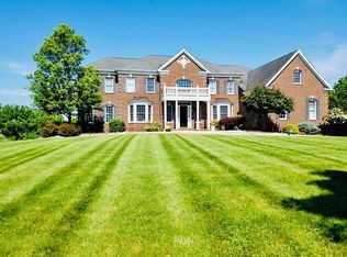 2 Asher Smith Rd, Pittstown, NJ 08867