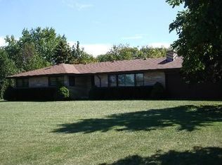 24349 W Cherokee Trl, Grayslake, IL 60030