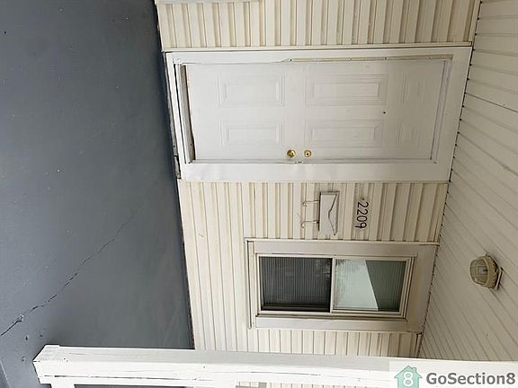 2nd image of 2209 Hill Ave