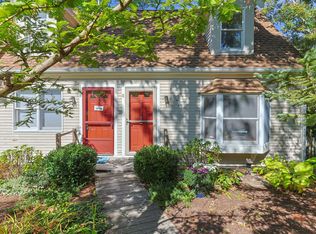 6 Nelson Ave, Provincetown, MA 02657