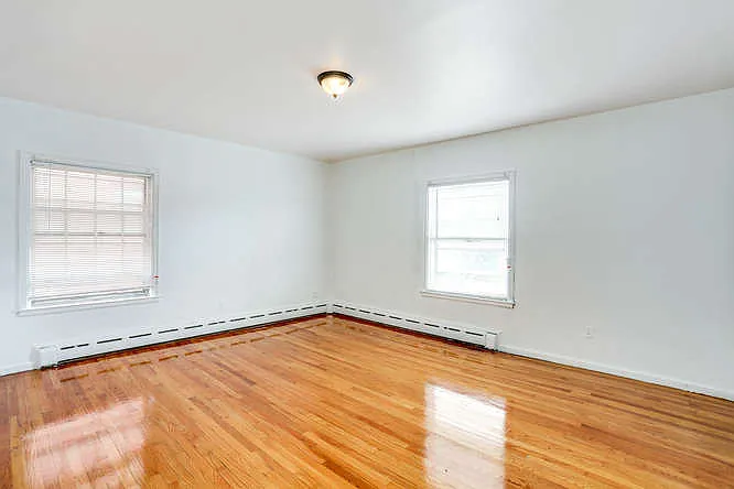 255 Merton Rd #203 — Photo 5