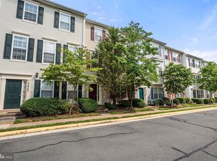 22904 Benson Ter, Sterling, VA 20166
