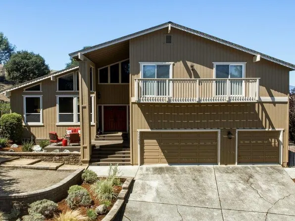 17795 Holiday Dr, Morgan Hill, CA 95037