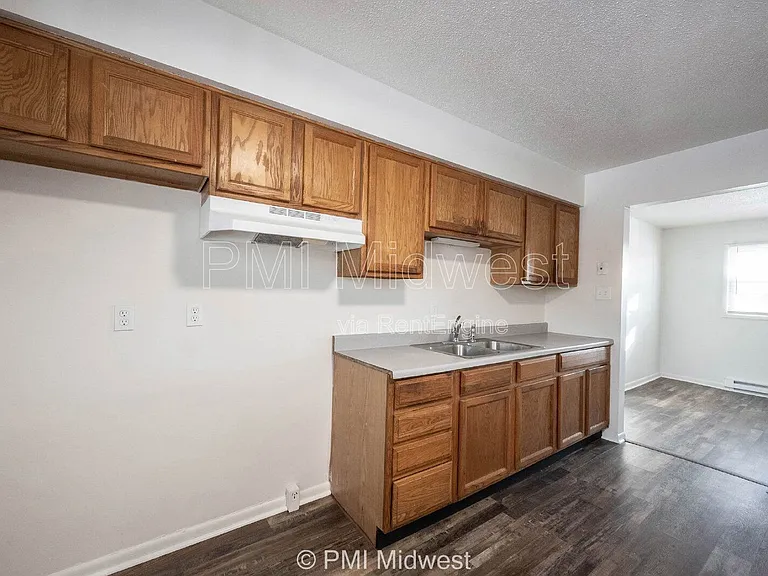 570 W US Highway 52 #8B — Photo 6