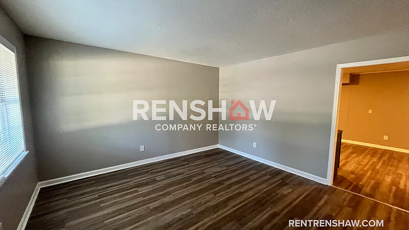 3 bed, 1.5 bath, 1160 sqft, $1,200 — Photo 2