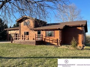 2616 Overlook Cir, Plattsmouth, NE 68048