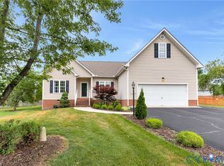 7613 Old Track Ln, Mechanicsville, VA 23111