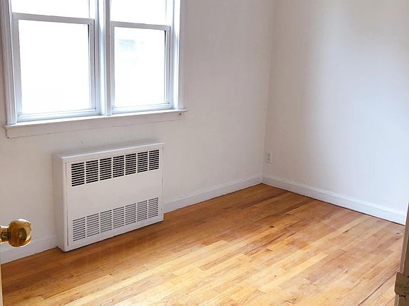 5th image of 3633 200th St #2