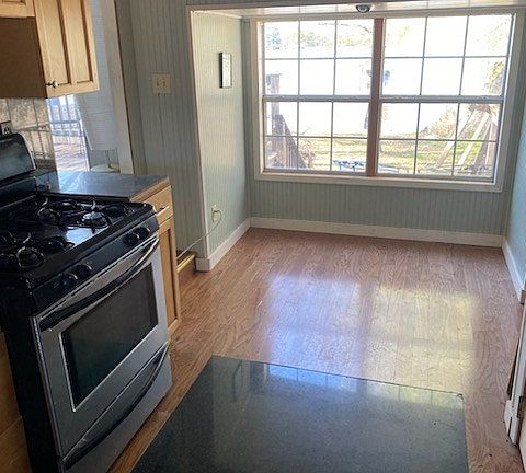 5th image of 148 Thunderbird Dr