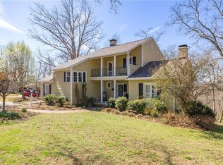 651 Highland Dr, Eden, NC 27288