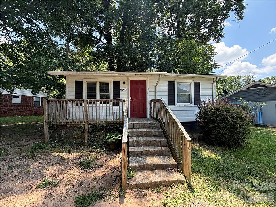 1st image of 9235 Kendall Dr