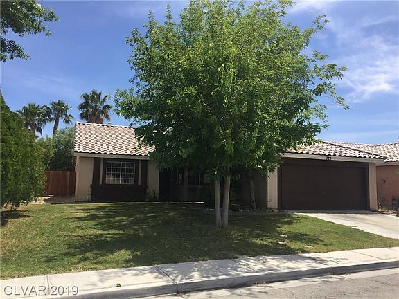 2nd image of 323 Yarnell Dr
