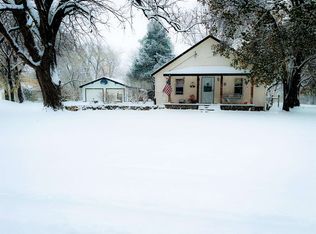 501 SW 11th St, Newton, KS 67114