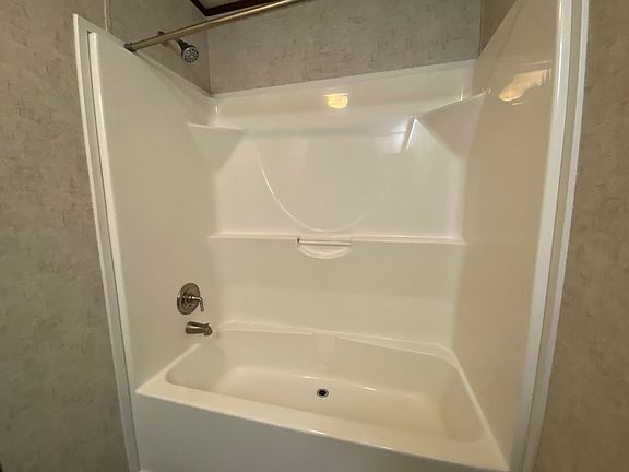 5th image of 3440 Creekside Blvd #19