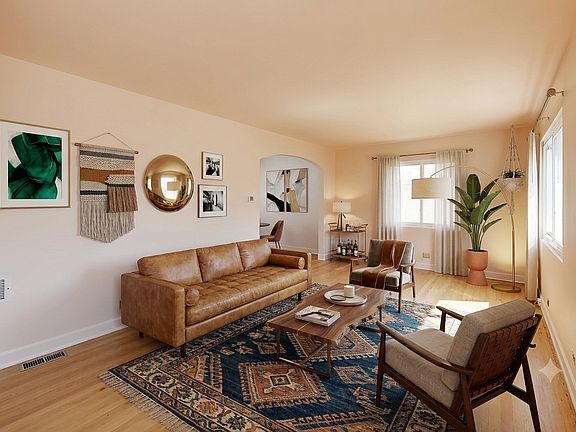 2nd image of 3941 W Ainslie St APT E
