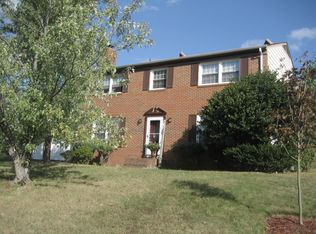 8303 Sunset Dr, Manassas, VA 20110
