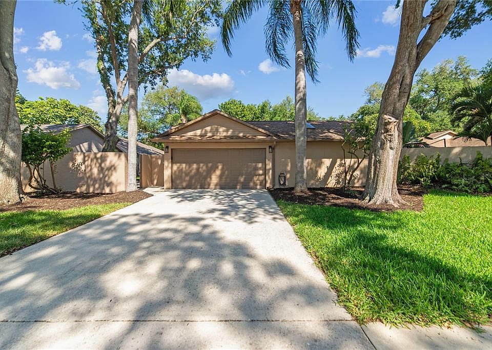 1st image of 479 BONNIE BOULEVARD