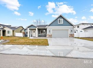 48 S Ravine Way, Nampa, ID 83687