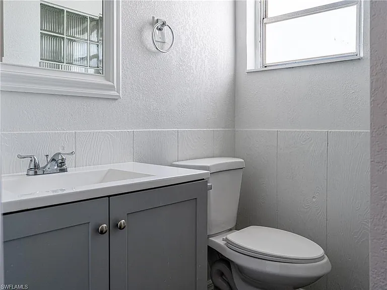 2352 Sunny View Dr — Photo 9