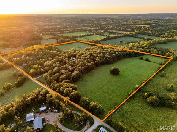 1827 Koenig Rd, Owensville, MO 65066