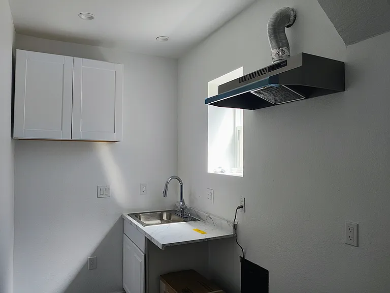 457 Falcon Way — Photo 6