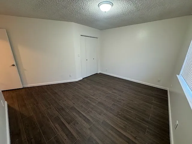 4038 E Saginaw Way — Photo 7