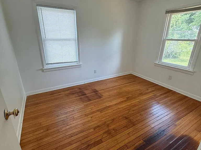 1200 Liggates Rd — Photo 9