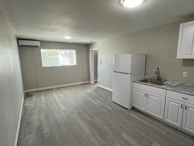 Welcome to Route 66 Apartments in Albuquerque, NM — Photo 2