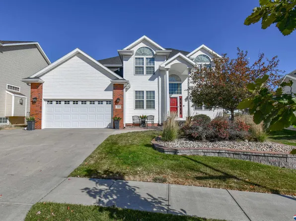 1106 NW Gary St, Lincoln, NE 68521