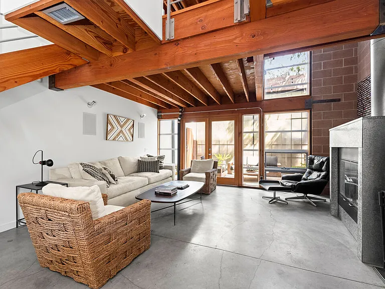 503 San Juan Ave — Photo 3