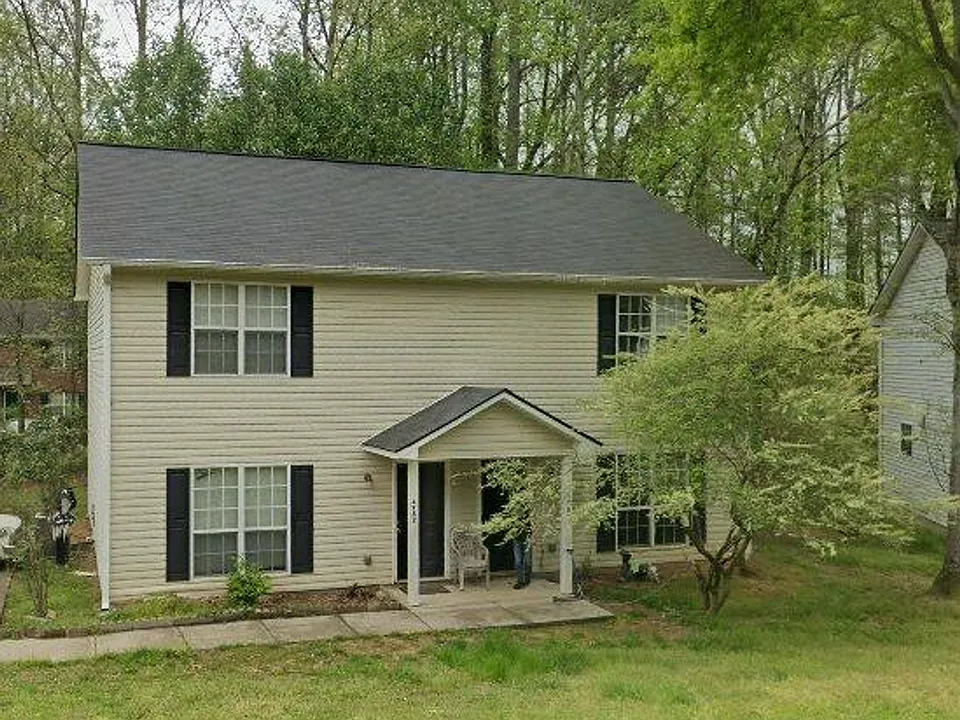 4782 Victoria Dr