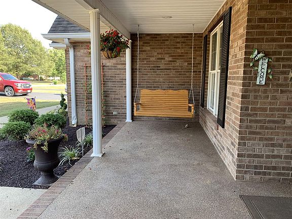 4th image of 239 Warren Pl