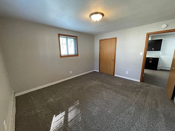 5th image of 804 24th Ave S #3