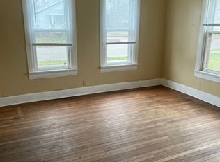 2155 S 13th St, Springfield, IL 62703