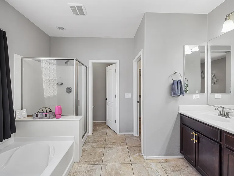 736 E Gold Dust Way — Photo 20