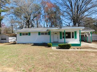 1919 Pickrell Rd, Reidsville, NC 27320