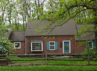 865 Westminster Ave, Hanover, PA 17331