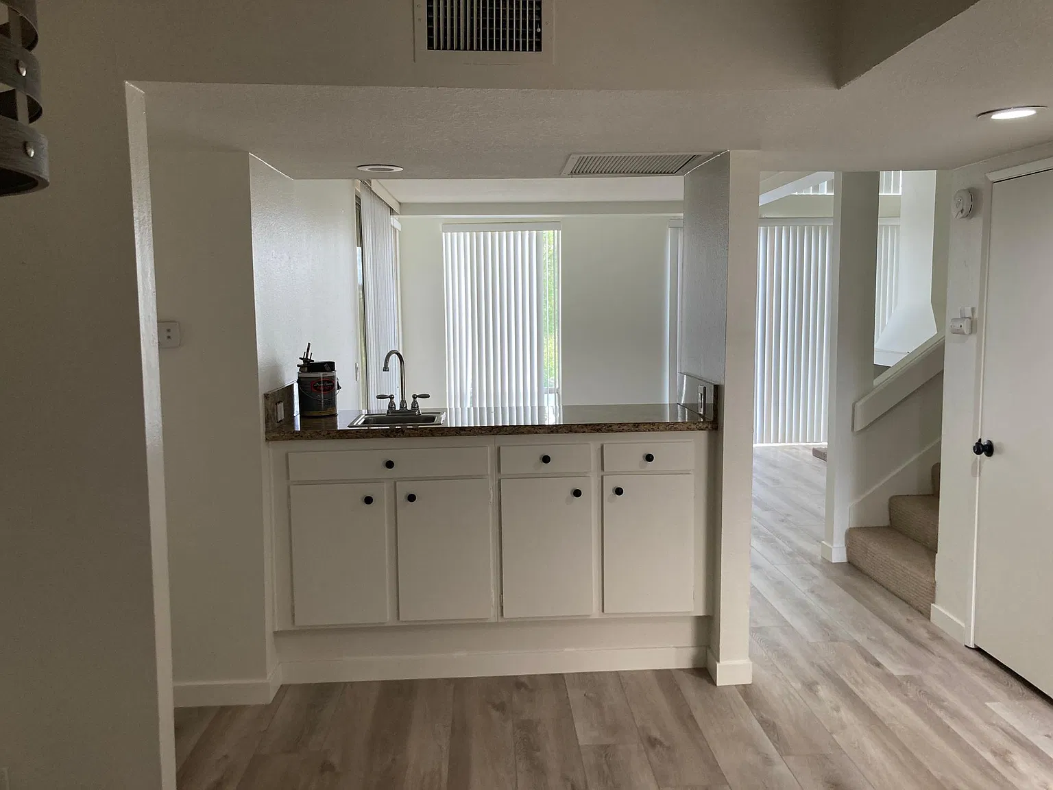 3 bed, 2.5 bath, 1922 sqft, $2,850 — Photo 4