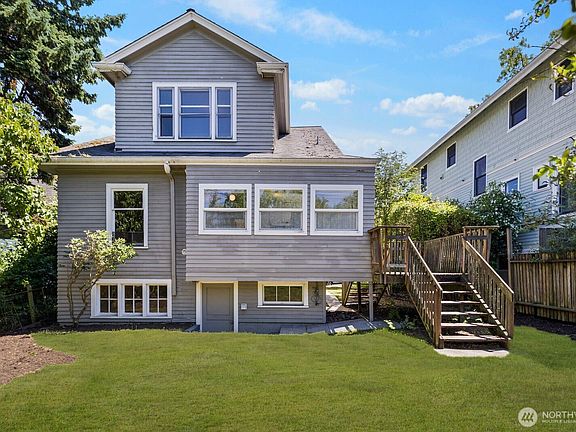 5th image of 2415 Queen Anne Avenue N