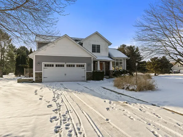 822 E Remington Sq, La Porte, IN 46350