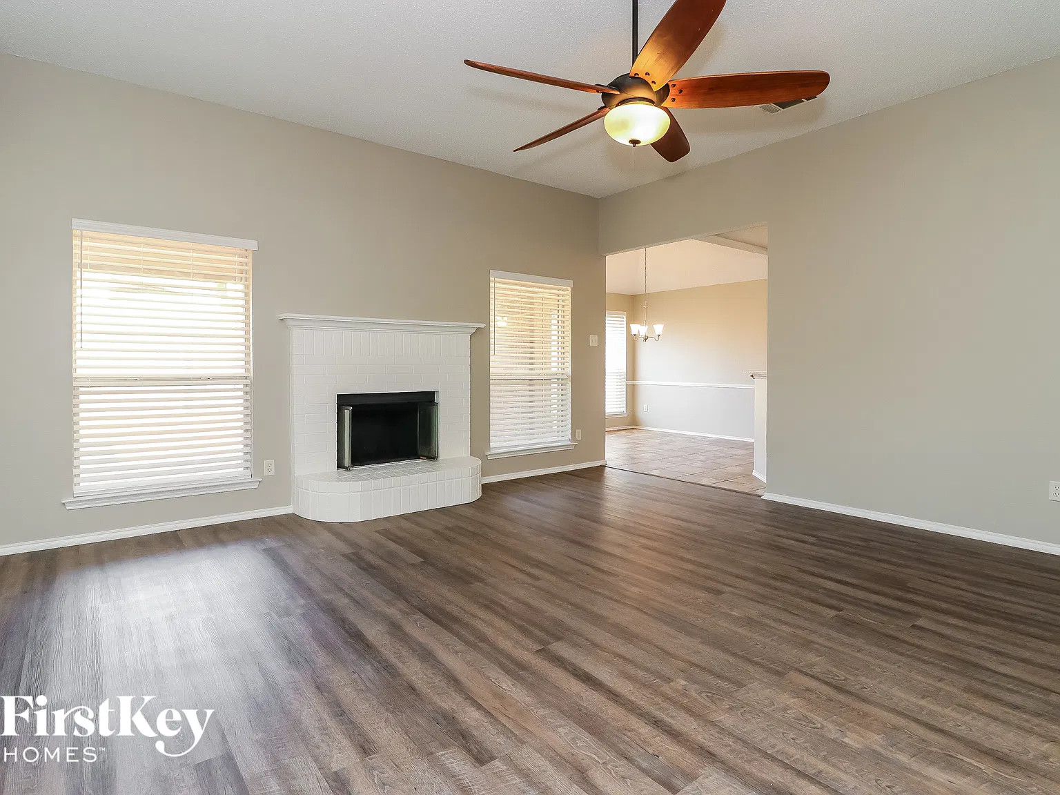 4 bed, 2.0 bath, 1647 sqft, $2,155 — Photo 4