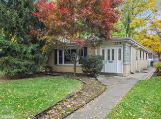7711 Kenton St, Skokie, IL