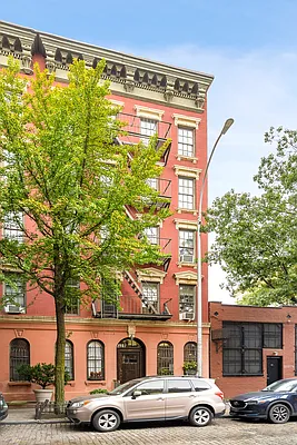 Sold by Compass | media 19