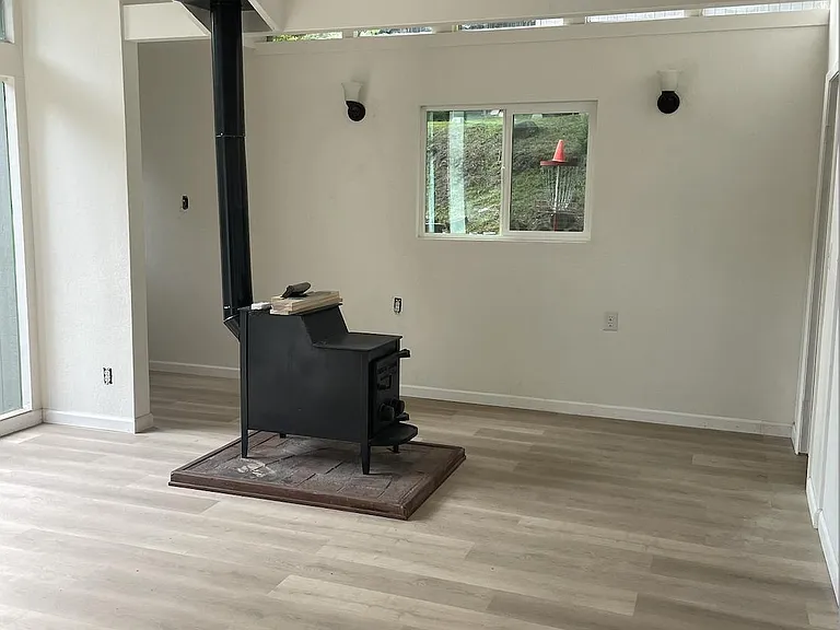 205 Sequoia Way — Photo 11
