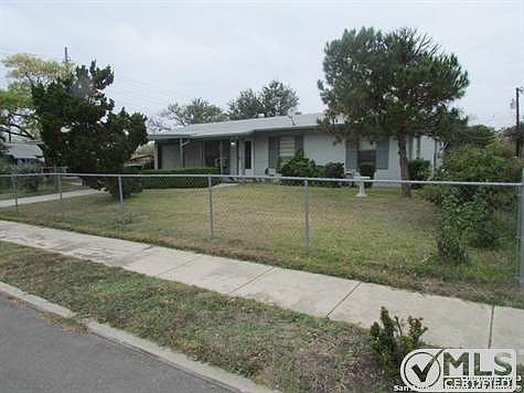 3rd image of 7727 Cartwheel Ln