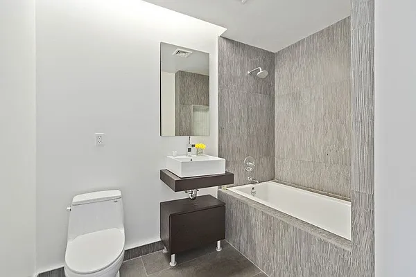 Sold by Brooklyn Bridge | media 6