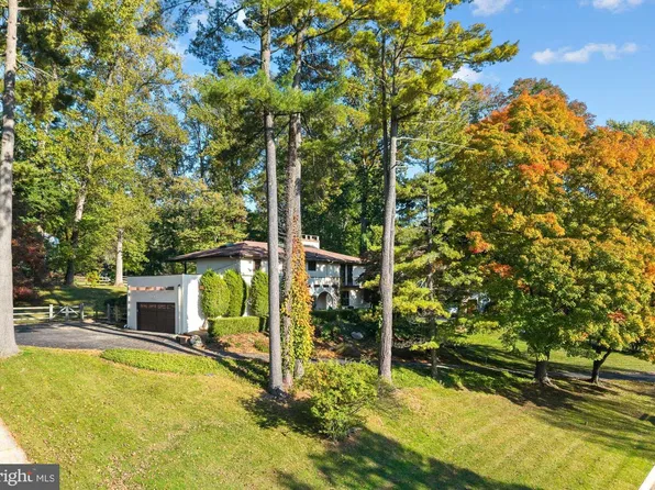 203 Wedgewood Cir, Newtown Square, PA 19073