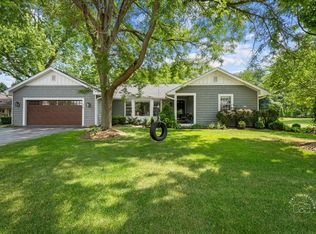51 Burgess Rd, Geneva, IL 60134
