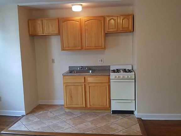2nd image of 323 Sanford Ave #209