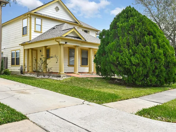 18902 Remington Park Dr, Houston, TX 77073